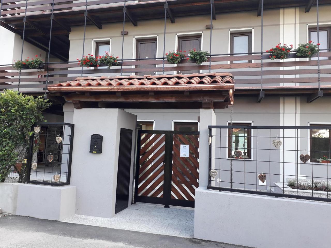 Cascina Tumas Orta Lake Pettenasco Esterno foto